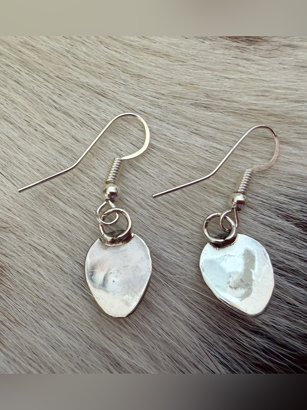 ❤️ Native Made Navajo Bear Paw Turquoise Sterling Silver Dangle Earrings 1.19”L - Picture 6 of 13